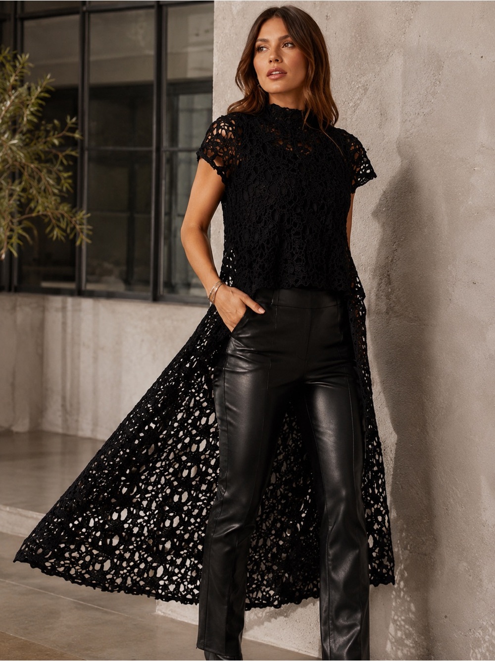 🖤 KATE & MALLORY Black Crochet Lace High-Low Drama Top 🖤 Size XL